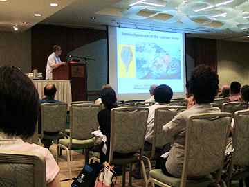 �z�[�����m�̊�u���i�ʐ^�j