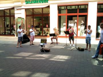 �X�p�ŉ��t����l�����i�ʐ^�j